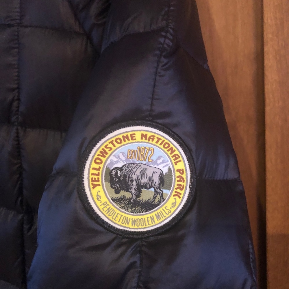 Women’s Pendleton Winter Jacket - image 2